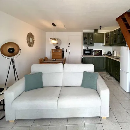 شقة Maisonnette Avec Belle Vue Et Piscine 5jrd35